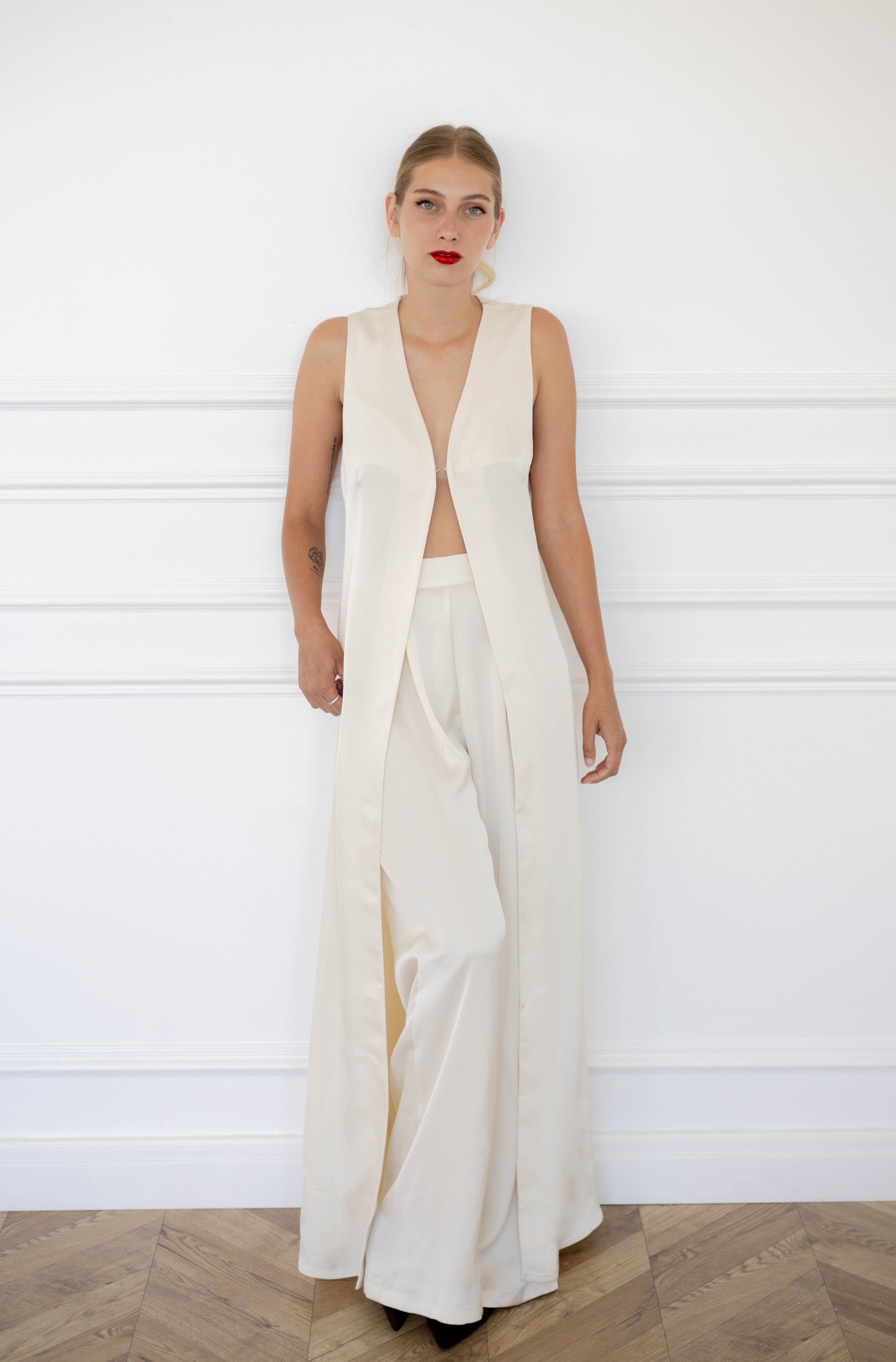 חליפת קלאודיה