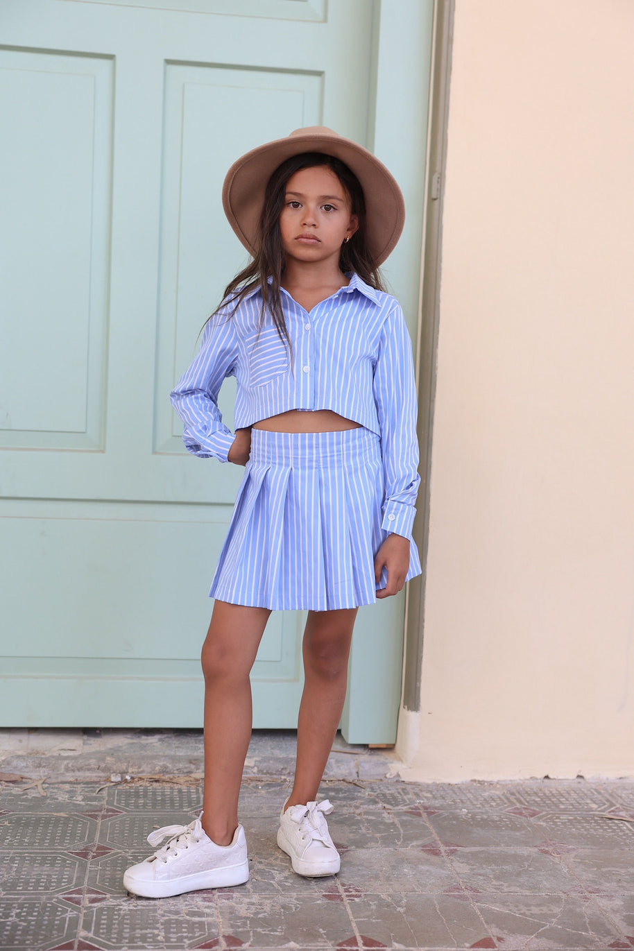 חליפת חצאית פסים כחולים- ילדות