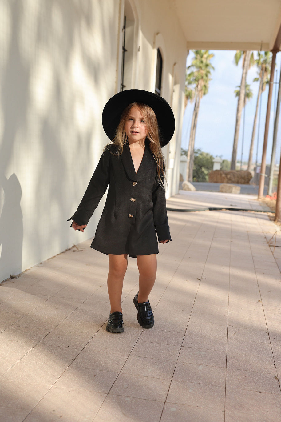 אוברול שחור כפתורים זהב- ילדות