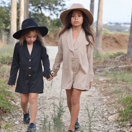 אוברול שחור כפתורים זהב- ילדות