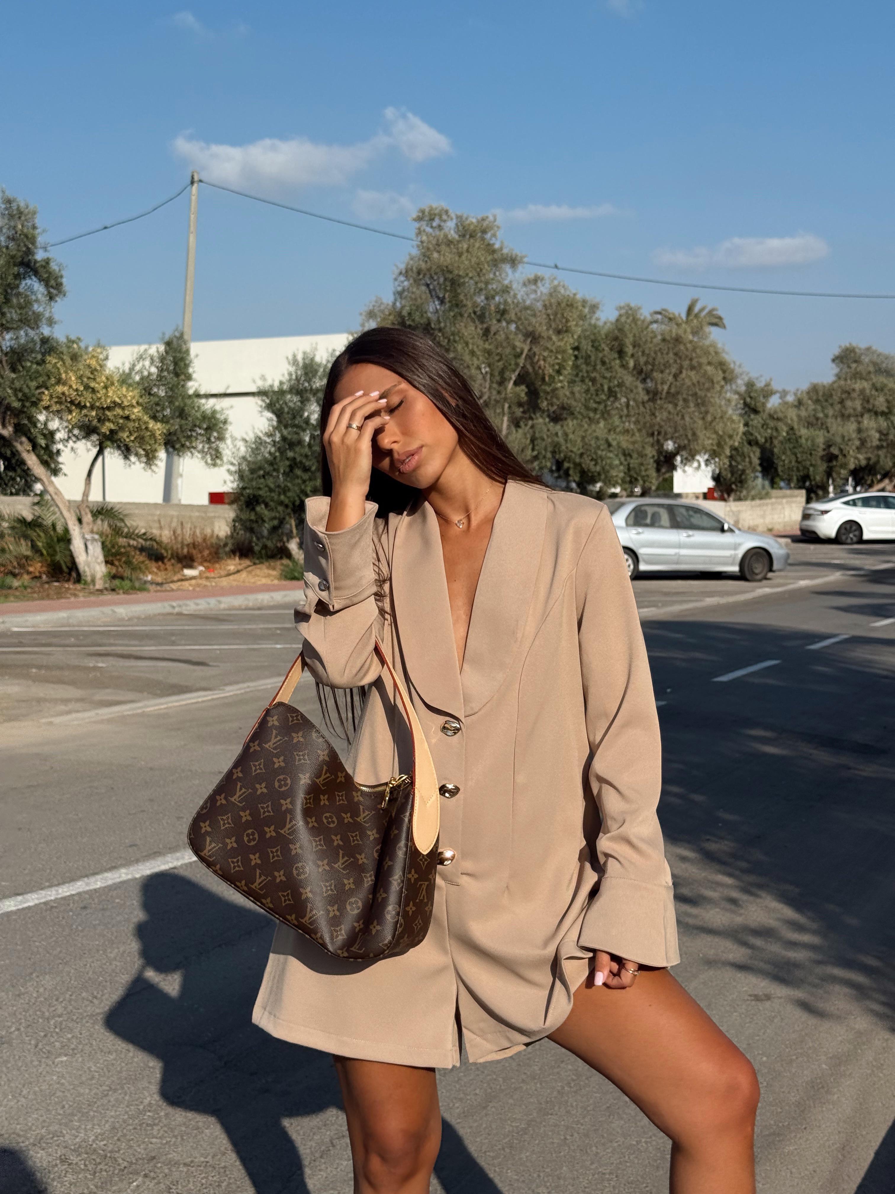 אוברול בז' כפתורים זהב-נשים