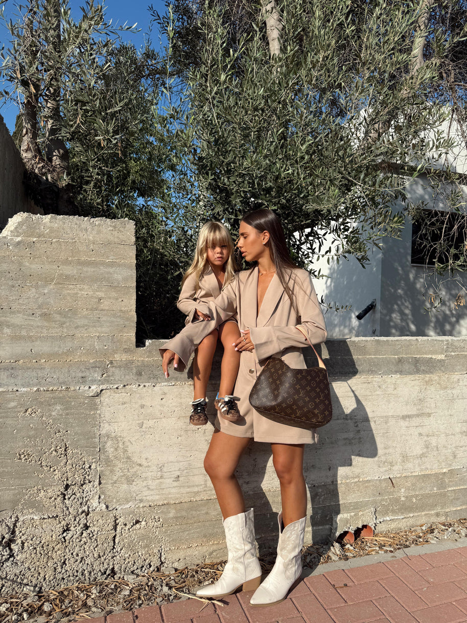 אוברול בז' כפתורים זהב-נשים